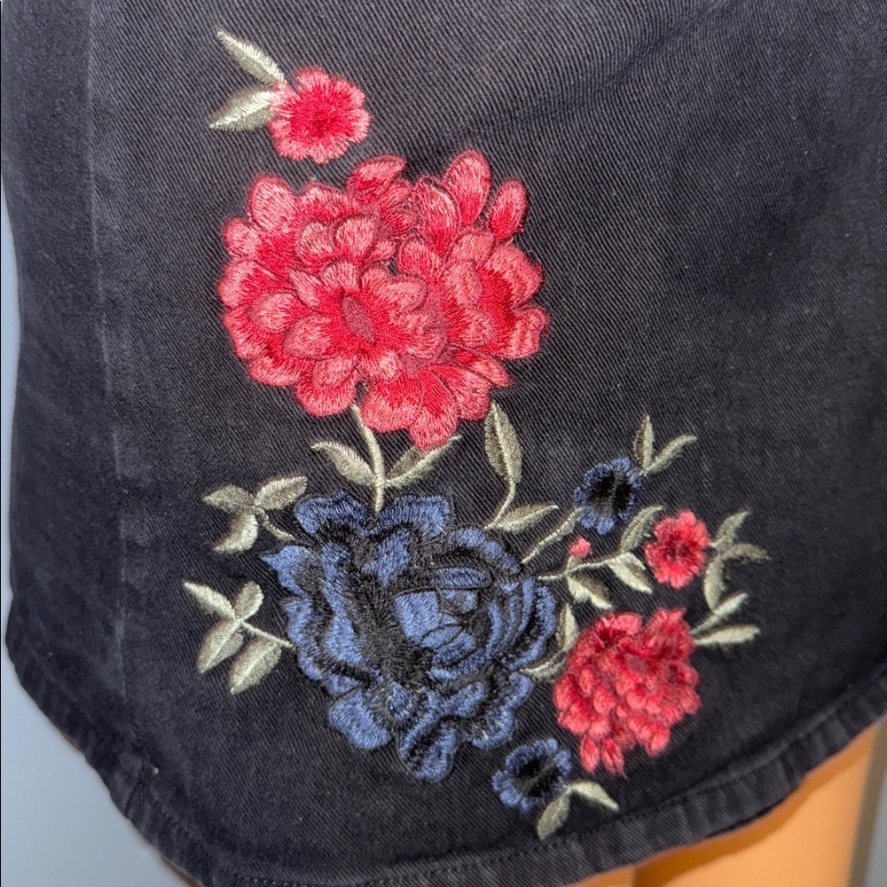 Sadie & Sage Embroidered Denim Wrap Skirt - Size Medium - Picture 2 of 8